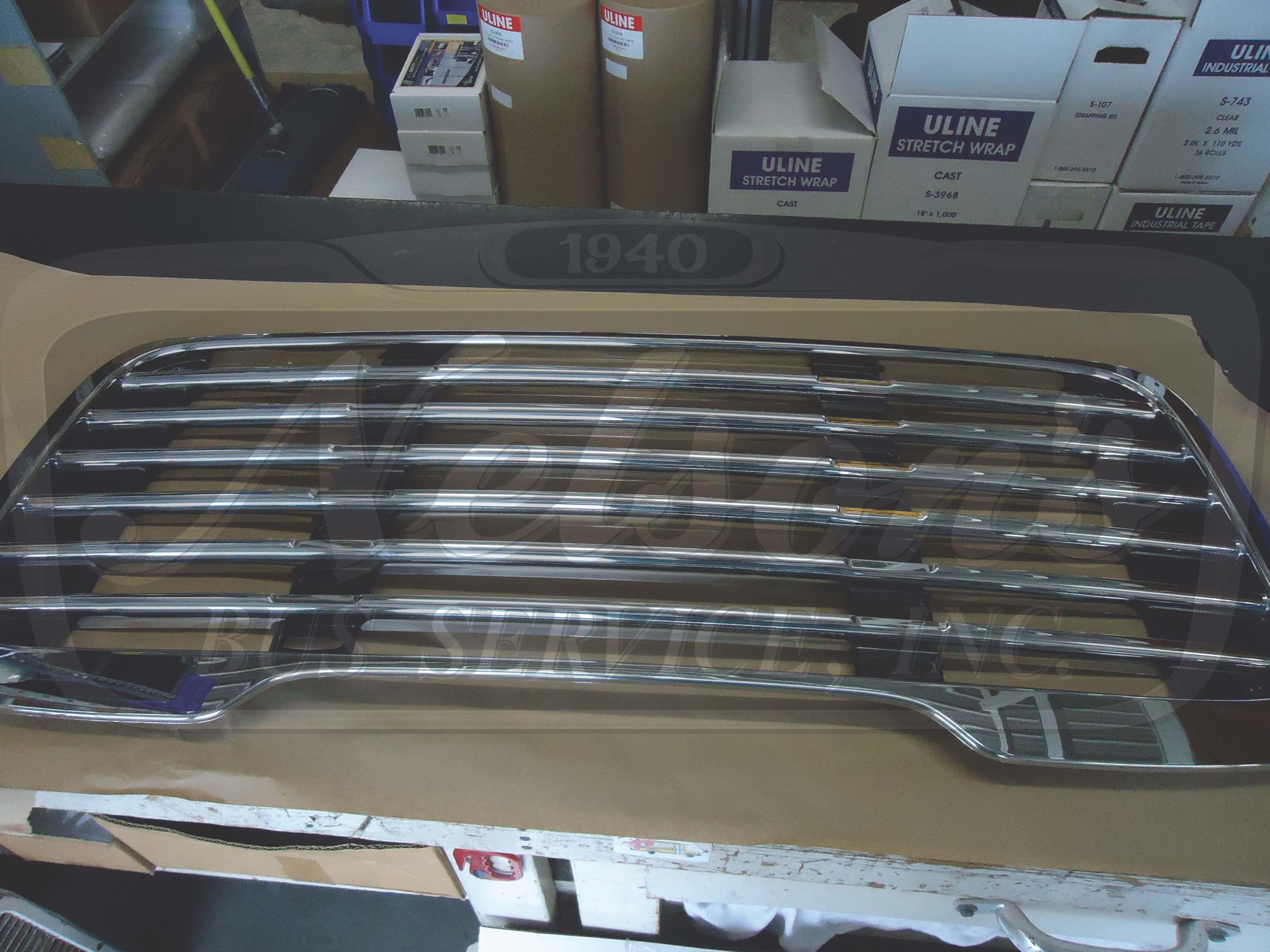 GRILLEHOOD MOUNTED,CHROME